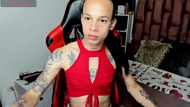 Snapshot of sara_slut21 chatting on March 4, 2025, 5:00 am sara slut21 online show from March 4, 2025, 5:00 am