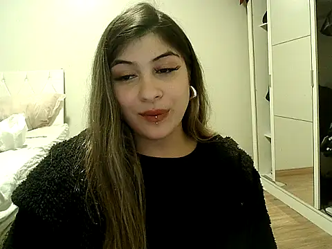 Becca B online show from June 17, 2026, 2:22 am