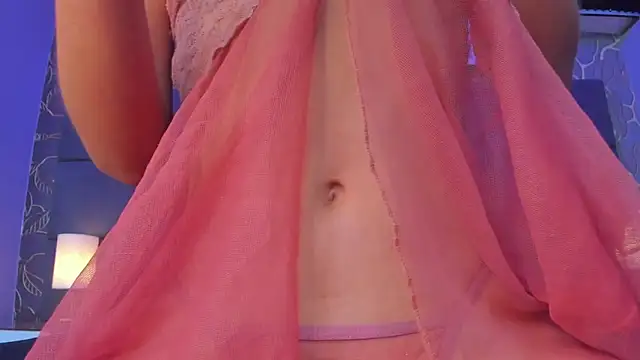 Snapshot of mey_doll chatting on January 7, 2026, 11:37 am mey doll online show from January 7, 2026, 11:37 am