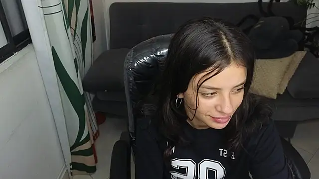 kathie lozada online show from October 6, 2025, 6:14 am