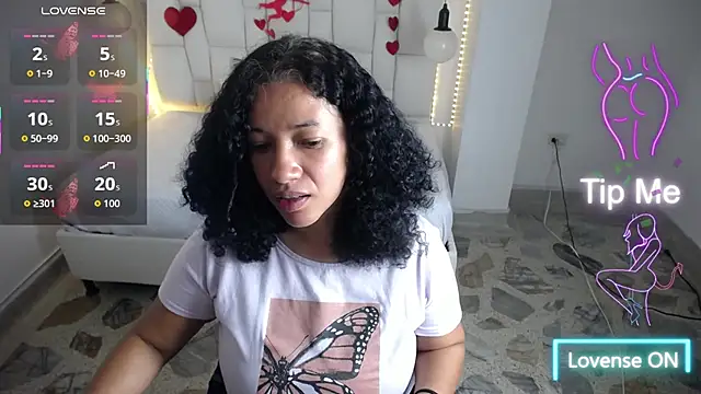 Snapshot of michel_rous_ chatting on February 27, 2026, 8:30 pm michel rous online show from February 27, 2026, 8:30 pm