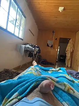 Snapshot of andre1z1nh0 chatting on March 1, 2026, 11:43 am andre1z1nh0 online show from March 1, 2026, 11:43 am