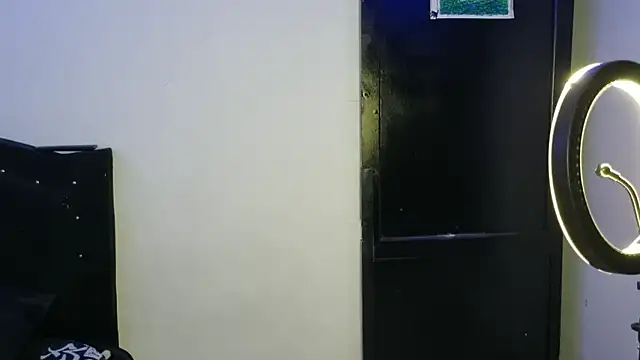 Snapshot of Lovers_cave chatting on February 22, 2026, 10:00 pm Lovers cave online show from February 22, 2026, 10:00 pm