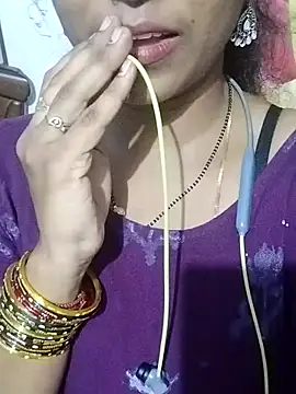 Snapshot of Varsha21 chatting on September 8, 2025, 3:00 pm Varsha21 online show from September 8, 2025, 3:00 pm