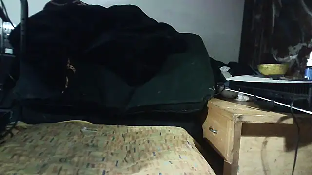 Snapshot of lovehairymature90 chatting on February 5, 2026, 12:28 am lovehairymature90 online show from February 5, 2026, 12:28 am