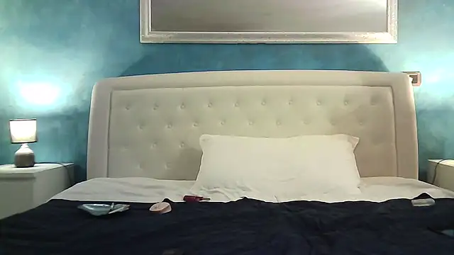 Snapshot of lovehairymature90 chatting on March 4, 2026, 12:18 am lovehairymature90 online show from March 4, 2026, 12:18 am