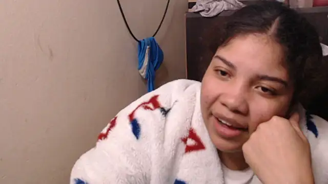 madelene online show from November 25, 2025, 11:37 pm