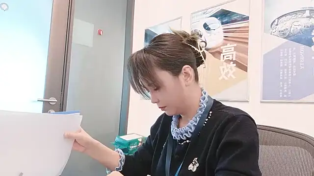 KKMM168 online show from December 1, 2025, 1:28 am