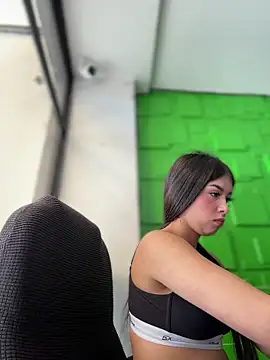 Linda LS online show from February 26, 2026, 8:09 pm