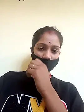 Snapshot of Basanti_143 chatting on September 18, 2025, 8:17 am Basanti 143 online show from September 18, 2025, 8:17 am