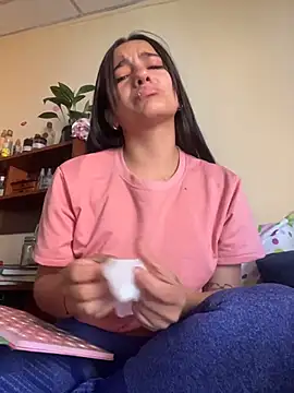 MiaRousexxx  online show from October 24, 2025, 9:14 pm