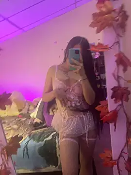 MiaRousexxx  online show from November 13, 2025, 12:47 am