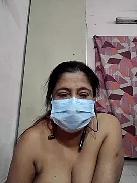 Snapshot of mature_mimi chatting on February 7, 2026, 10:45 am mature mimi online show from February 7, 2026, 10:45 am