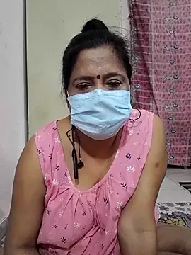 Snapshot of mature_mimi chatting on April 4, 2026, 6:47 pm mature mimi online show from April 4, 2026, 6:47 pm