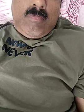 moonflower25 online show from February 1, 2026, 4:27 pm