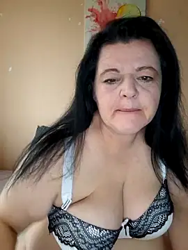 BlacReign online show from November 20, 2025, 12:06 pm