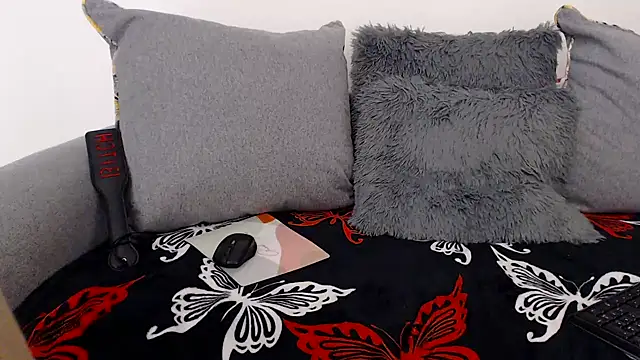 Snapshot of RPMVixen chatting on January 16, 2026, 5:17 pm RPMVixen online show from January 16, 2026, 5:17 pm