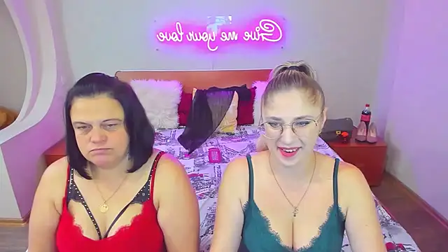 Snapshot of Your_Exstasy chatting on October 16, 2025, 10:23 am Your Exstasy online show from October 16, 2025, 10:23 am