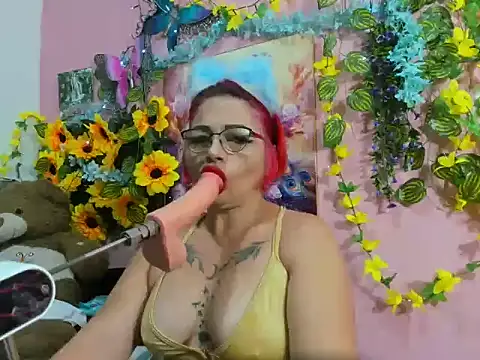 Yeny hot  online show from June 7, 2026, 4:18 am