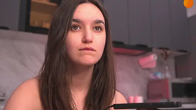 Mirarune online show from December 22, 2025, 1:11 pm