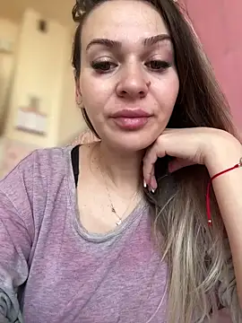 Snapshot of iSelena chatting on March 3, 2026, 9:16 am iSelena online show from March 3, 2026, 9:16 am