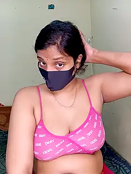 Rose-luckey online show from November 30, 2025, 12:06 pm