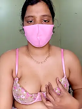 Rose-luckey online show from January 19, 2026, 6:50 am