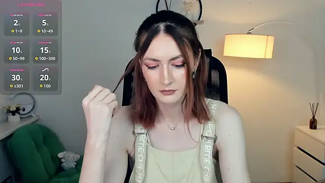 EasterBlink online show from November 28, 2025, 9:31 am