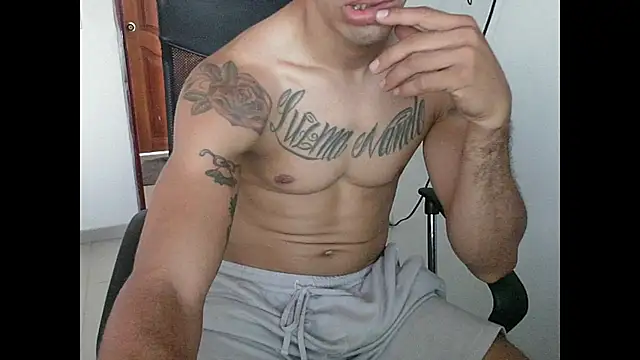 Snapshot of mckanna chatting on October 1, 2025, 1:37 pm mckanna online show from October 1, 2025, 1:37 pm