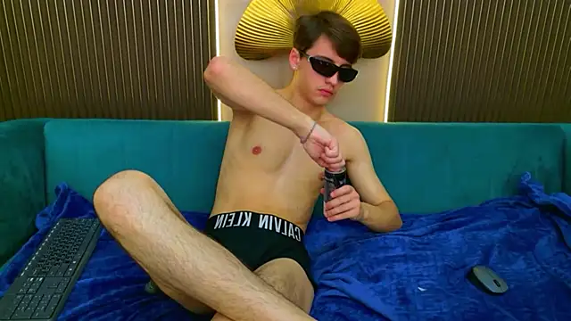 Snapshot of Jefrey_Carter chatting on June 8, 2026, 10:32 pm Jefrey Carter online show from June 8, 2026, 10:32 pm
