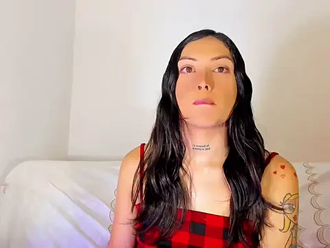 Megan Gil  online show from October 21, 2025, 1:05 am