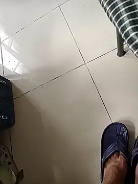 Snapshot of monty935 chatting on September 15, 2025, 6:25 am monty935 online show from September 15, 2025, 6:25 am