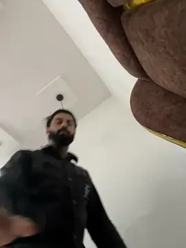 hottestboy03 online show from November 19, 2025, 5:07 am