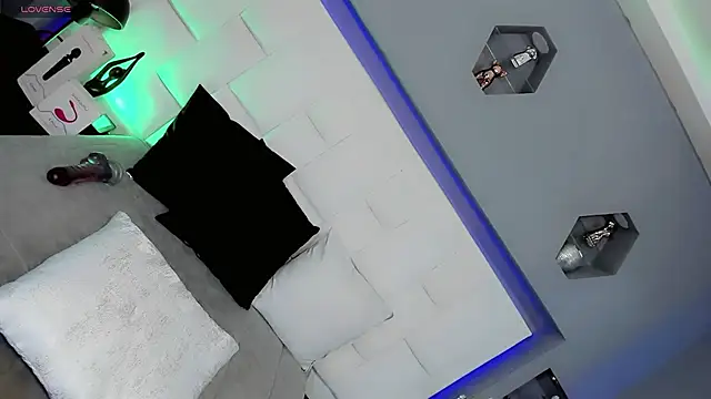 Ariia-janee online show from February 21, 2026, 5:09 am