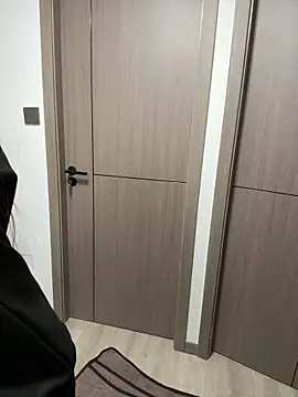 mimi9420 online show from April 28, 2026, 10:52 am