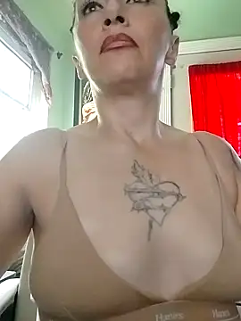 Snapshot of Dirtywhitebitch5150 chatting on September 17, 2025, 5:37 pm Dirtywhitebitch5150 online show from September 17, 2025, 5:37 pm