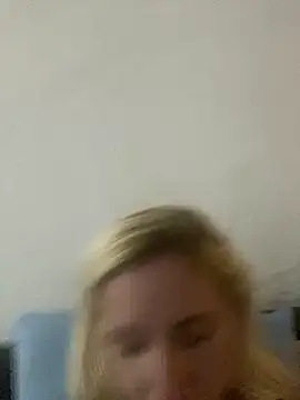 Bruna551 online show from December 18, 2025, 4:50 am