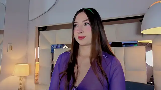 SofiJones  online show from July 24, 2026, 4:52 am
