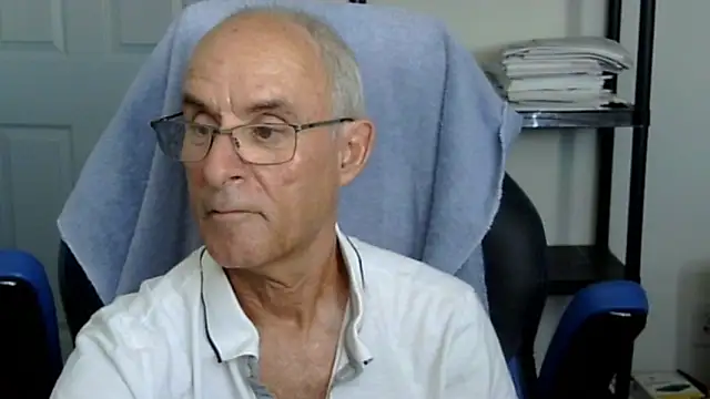 funone1999 online show from October 31, 2025, 8:49 pm