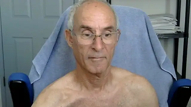 funone1999 online show from October 8, 2025, 7:47 pm