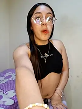 Snapshot of StefaniaFoxx_ chatting on March 7, 2026, 5:58 am StefaniaFoxx online show from March 7, 2026, 5:58 am