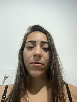 lucioliveira online show from February 16, 2026, 12:59 pm