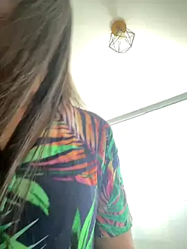 lucioliveira online show from November 5, 2025, 1:47 pm