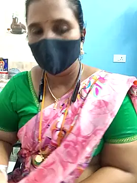 Snapshot of Tamil_Sweety chatting on November 22, 2025, 5:01 pm Tamil Sweety online show from November 22, 2025, 5:01 pm