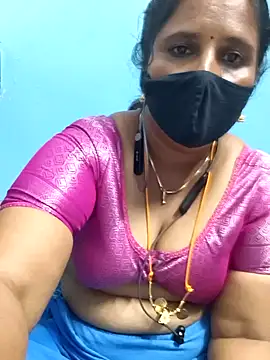 Snapshot of Tamil_Sweety chatting on November 23, 2025, 7:35 pm Tamil Sweety online show from November 23, 2025, 7:35 pm