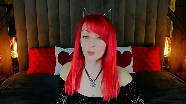 Snapshot of BrandyBloom chatting on April 4, 2026, 7:31 pm BrandyBloom online show from April 4, 2026, 7:31 pm