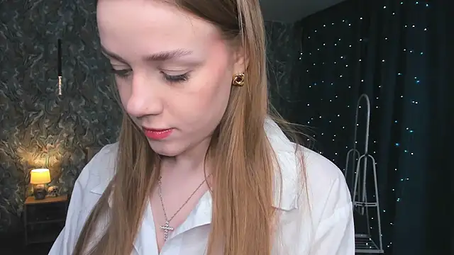 OdellaFrake online show from January 11, 2026, 7:32 pm