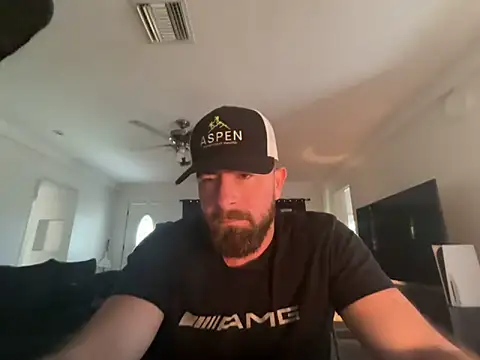 Snapshot of biggdickbandit92 chatting on June 3, 2026, 2:33 pm biggdickbandit92 online show from June 3, 2026, 2:33 pm