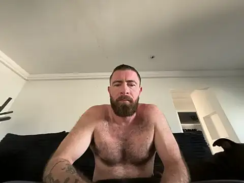 Snapshot of biggdickbandit92 chatting on March 10, 2026, 2:54 pm biggdickbandit92 online show from March 10, 2026, 2:54 pm