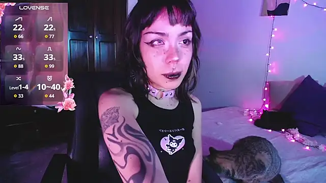 Snapshot of dark__nymph chatting on January 7, 2026, 1:32 am dark nymph online show from January 7, 2026, 1:32 am